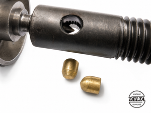LOCK KNOB FOR THE TABLE HEIGHT ADJUSTMENT ON A VINTAGE DELTA DELUXE 6-INCH JOINTER