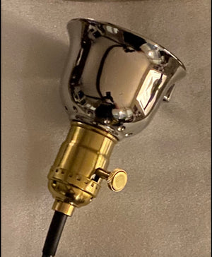Solid brass replacement socket for the Delta 882 retirement work light.